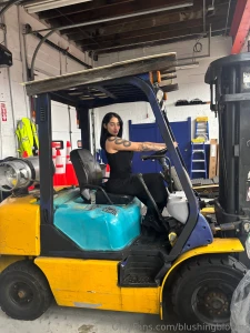 I d be the hottest construction worker hahaha