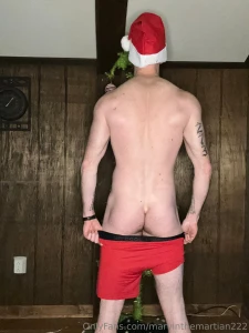 Merry christmas and happy hump day hope you all have a great day thank