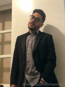 Good morning babes how bout some pre-work cuddles