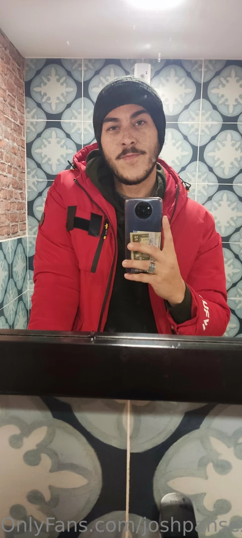 How about some quick bathroom make out session 