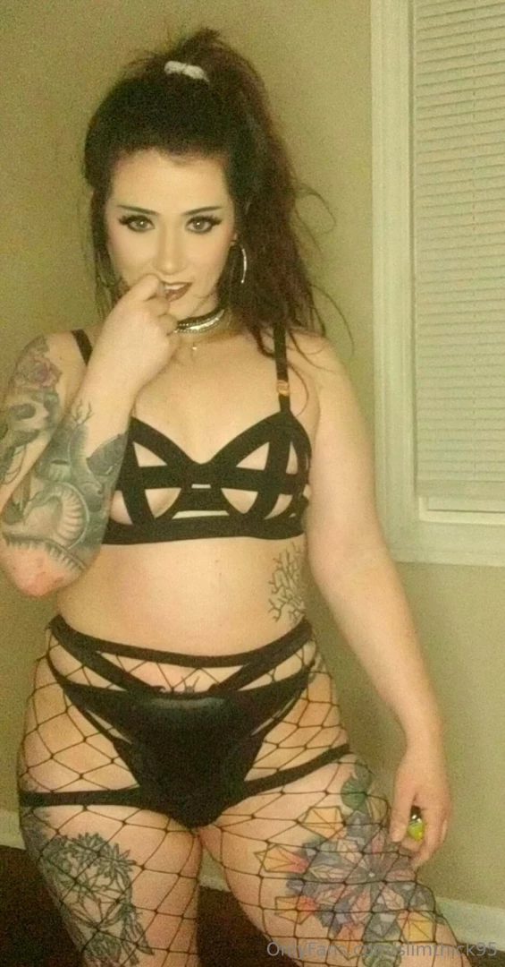 Just a couple photos cause i ve been mia forever ya girl gained weight 