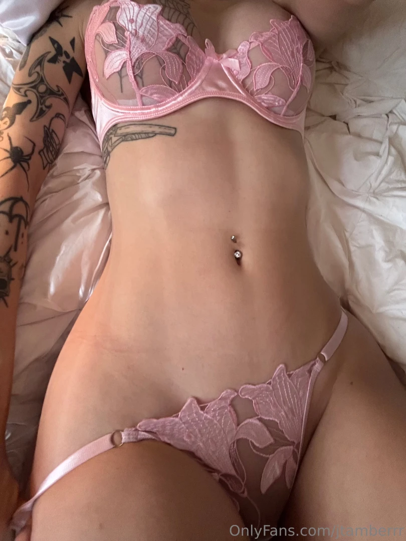 Pink looks better on my floor tbh part 1 