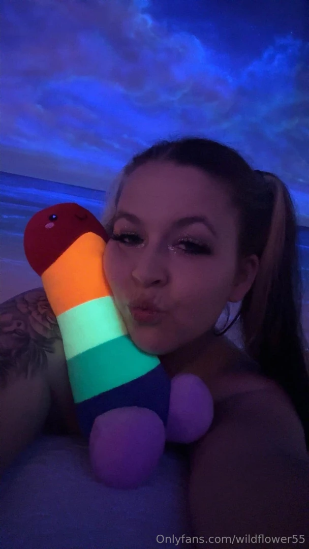 Replace my plush with your dick 