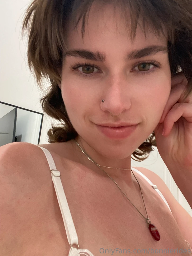 Lips like these who could resist 