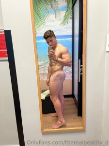 Which angle do you think is better left or right hmm or maybe i should