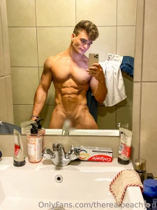 Going to hop onto the shower but first let me take a picture let me