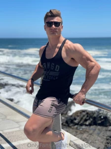 Kinda missing the beach when was the last you ve been into one let me
