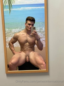 Wanna cum suck me off