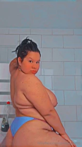 Esihot esihot do you want to see what this chubby girl can do to