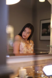 Seduction looks best in white