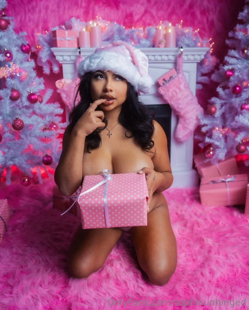 There s gonna be a little gift in your messages 