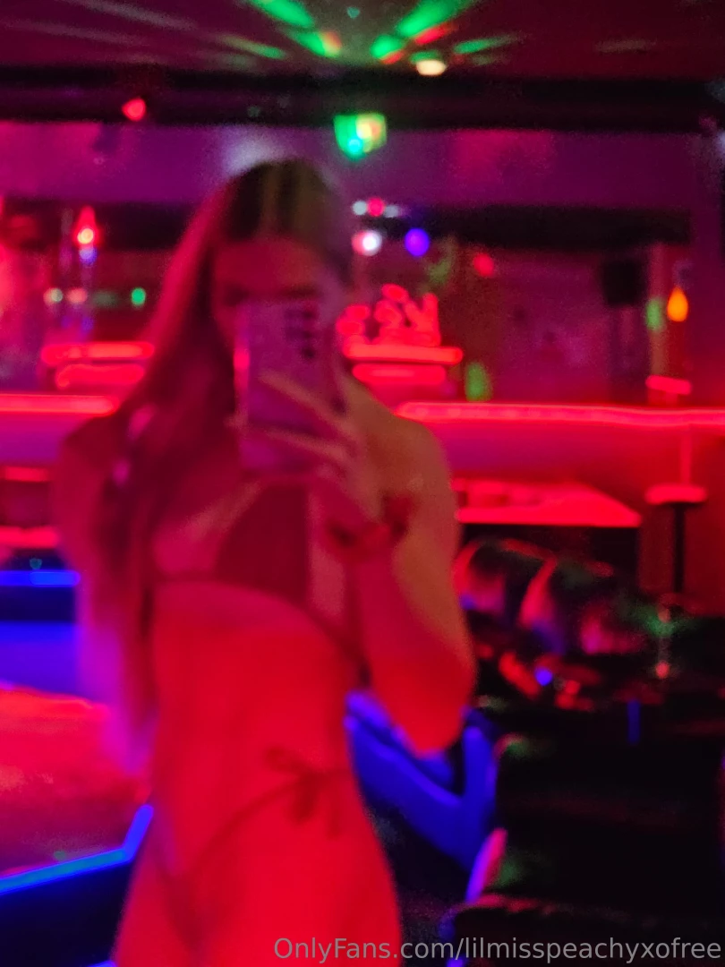 Yess ima stripper and you can find me at club fever new plymouth xo 