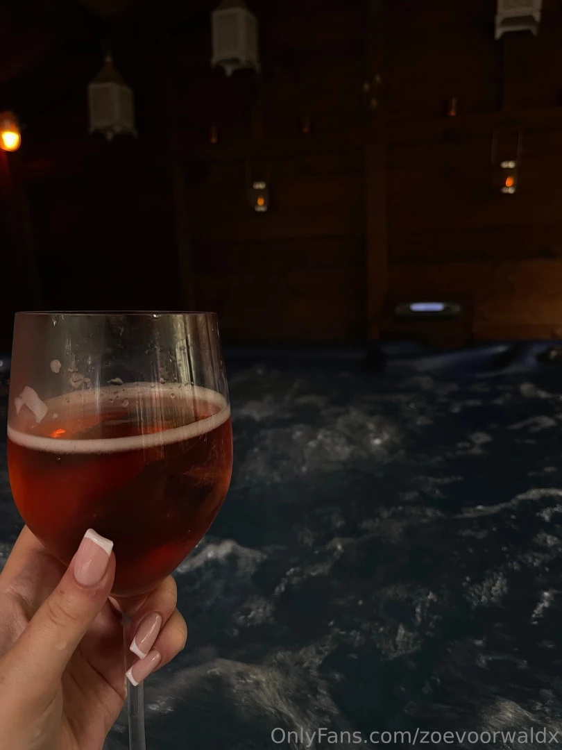 Im all alone in a jacuzzi drinking wine i really want to get fucked 