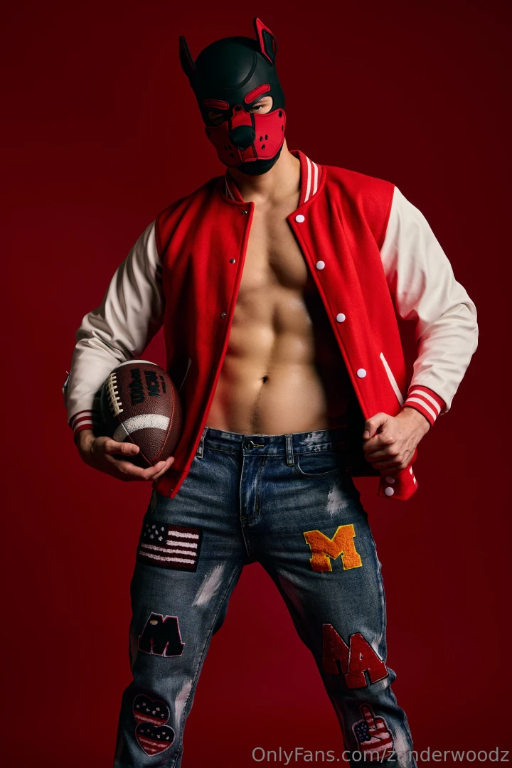 Into jock roleplay for example if i were your dl teammate that you 