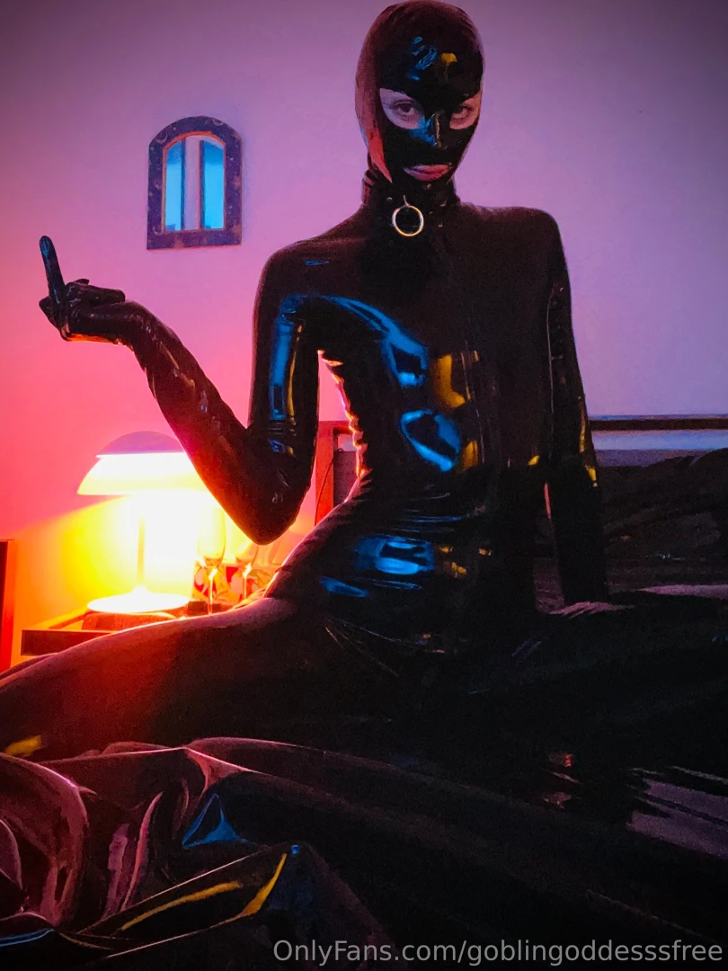 Full heavy rubber clip on up on my premium go get fucked onlyfans com 
