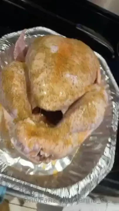 Starting thanksgiving dinner him can you cook tho me can you 