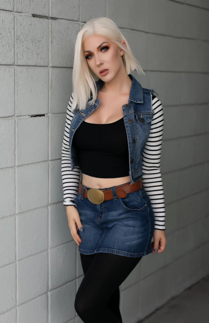Here are a few more of the sfw regular cosplay shots from the set the part 1 