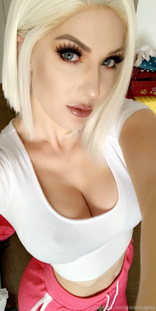 Decided to go with my backup comfy android 18 costume for today and 