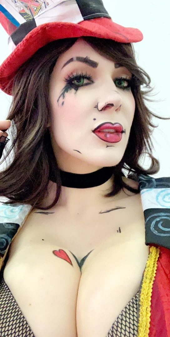 Here are a few moxxi selfies for you babes 