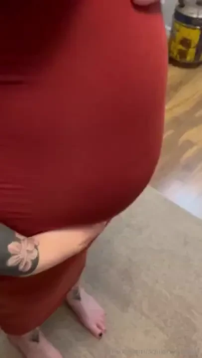 I loooove having my belly rubbed like that filming some hot stuff 