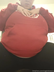 My hoodie is too smaaaaall part 1