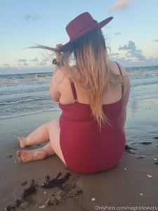 Beach set i think after this i m going to queue everything i make for part 21