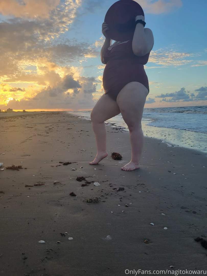 Beach set i think after this i m going to queue everything i make for part 3 