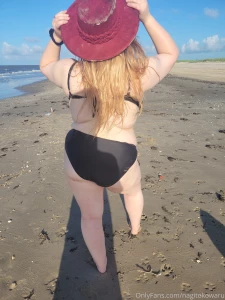 Beach set i think after this i m going to queue everything i make for part 19