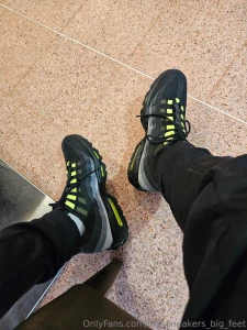 My big nike air max 95s and nike socks part 1