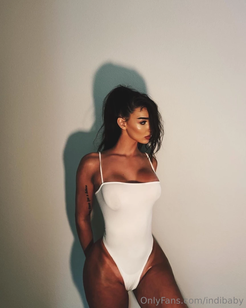 If i were you i d stare too lol 