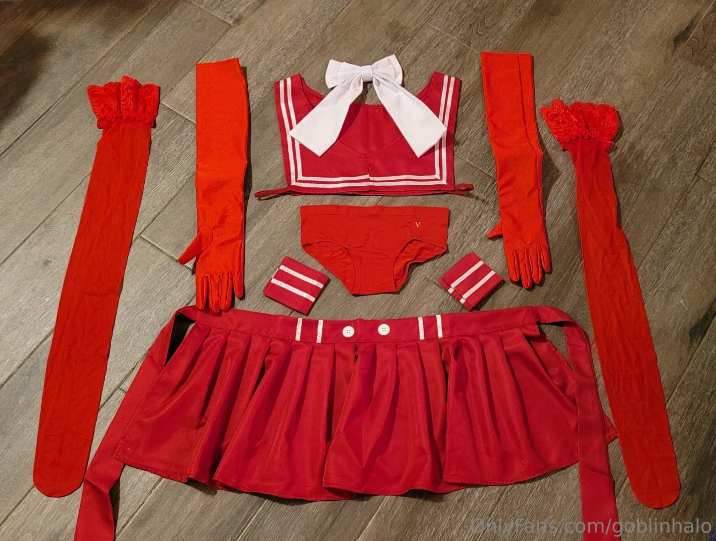 Red sailor soldier sailor moon sexy lingerie thigh highs and gloves 