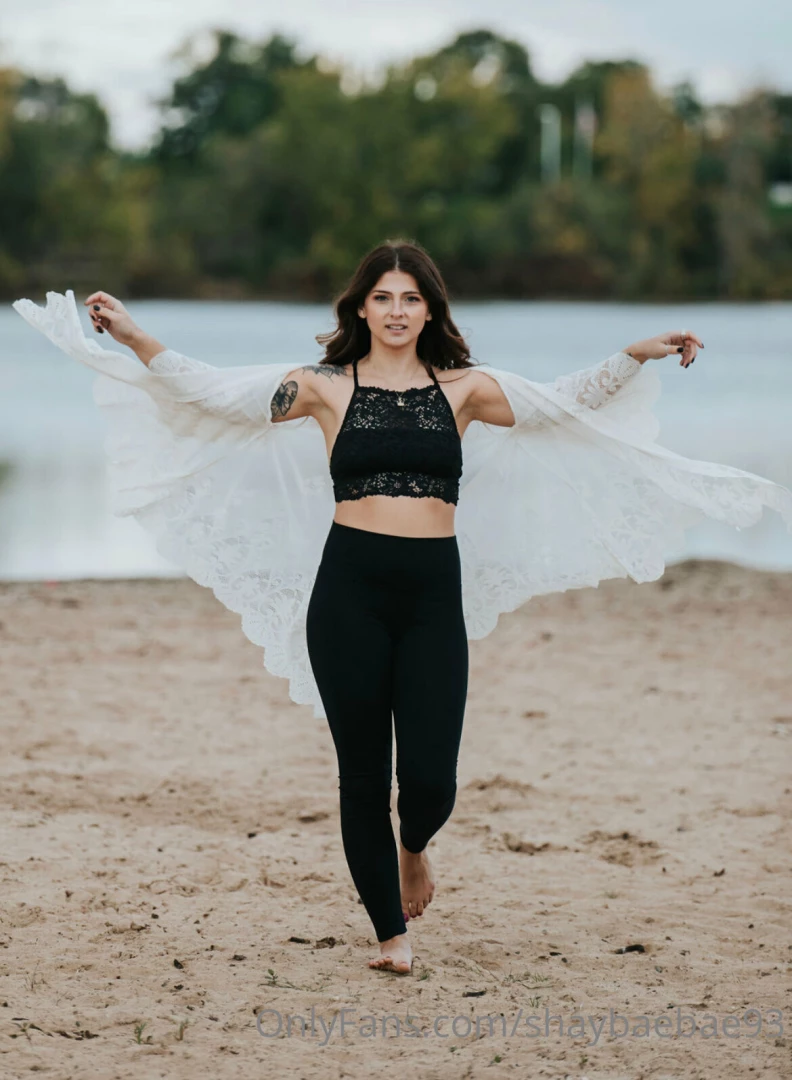 Why are the weekdays so long but the weekends so short 