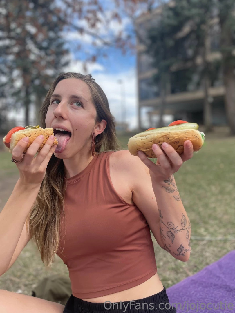 Double fistin these dogs 