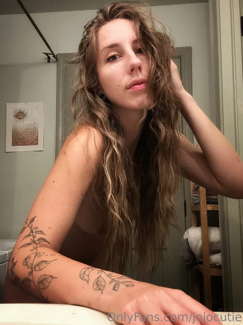 Nakey like my goddess hair or should i cut it 