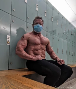 Who likes leggings part 4