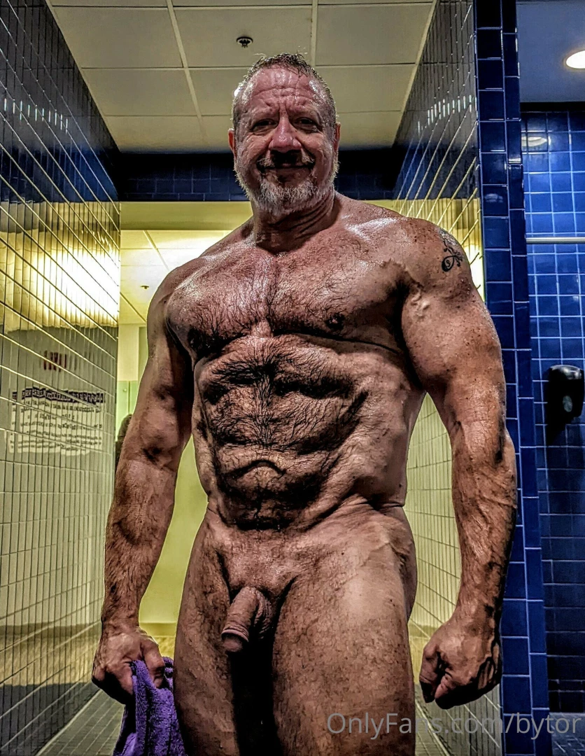 Relaxing in the gym part 1 