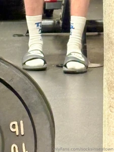 When it s shoulder day may as well wear slides to the gym part 2