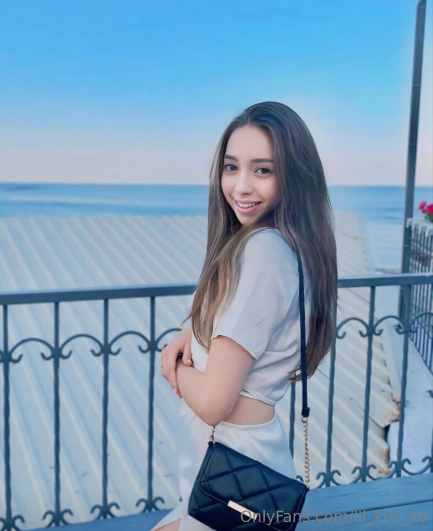 Free sub miaang this busty horny girl loves jerking cocks between her part 31 