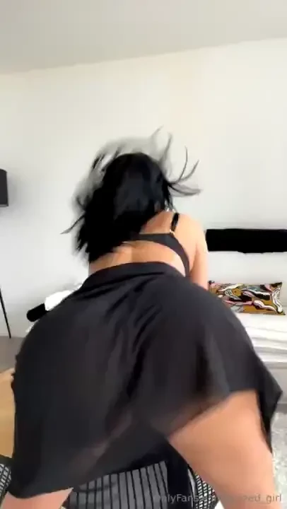 Did you say bouncing booties she s a peach https onlyfans com 