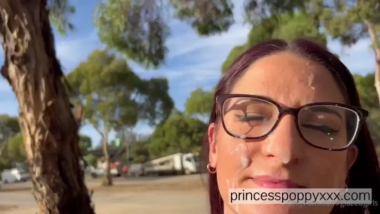 Princess_poppy loves showing off her cum outside in the sunshine 