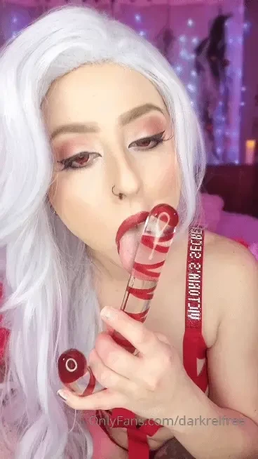 My hottest advent video yet strip tease burlesque pillow grinding toy 