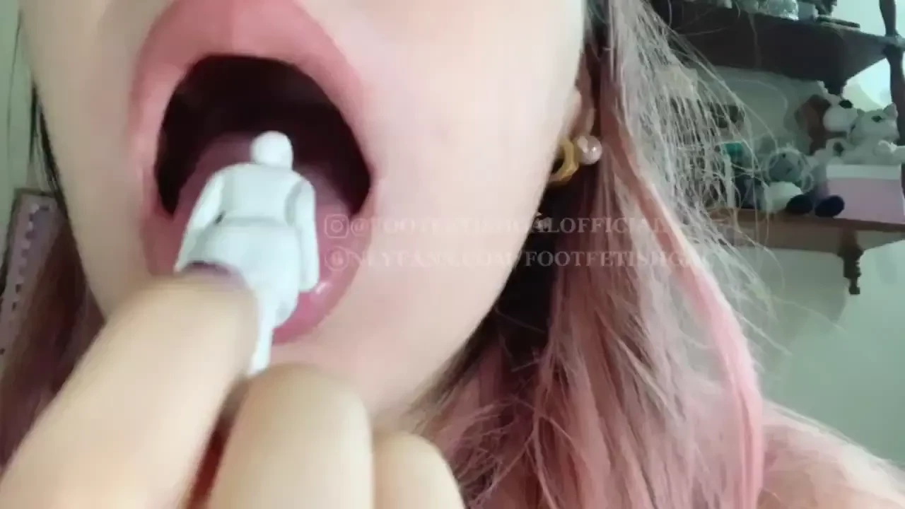 Giantess gal is hungry who wants to be all eaten 