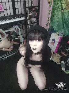 Handcuffed amp wedgied amp stuck there until i cum - tip 10 for the