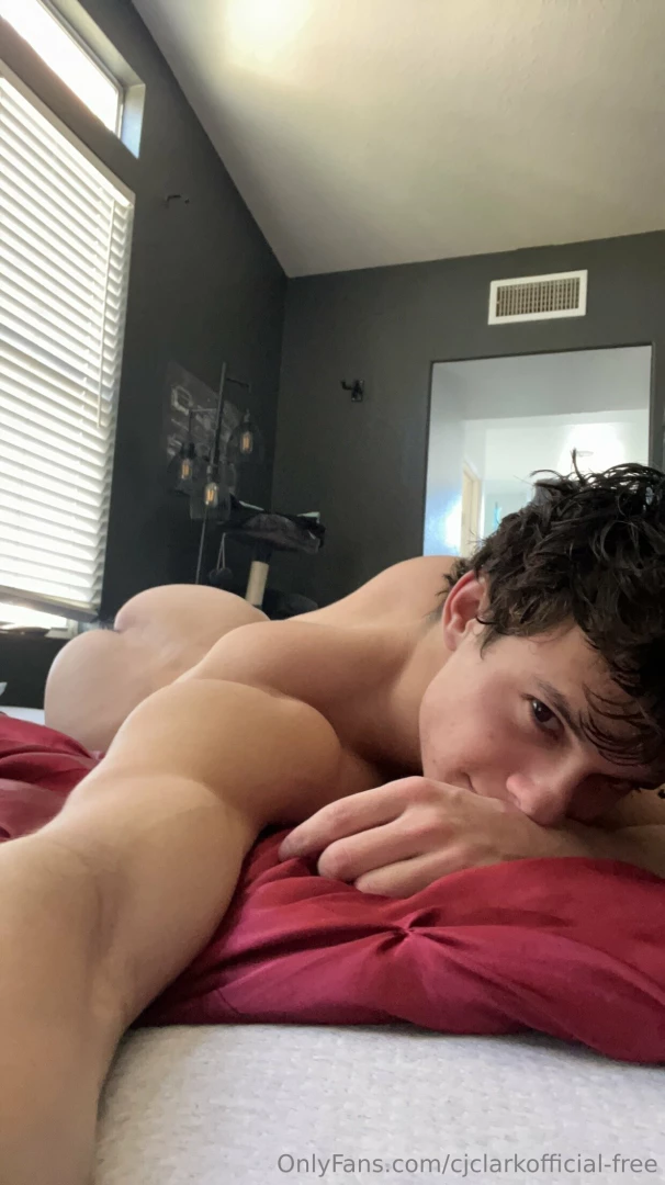 cjclarkofficial-free - The top tipper of this month gets a free one year subscription to my 