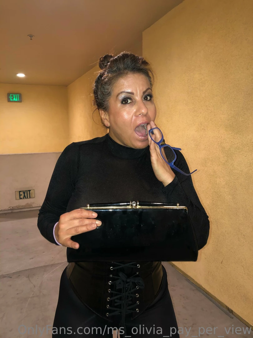 Off to the strip club to watch pole spinning and booty bouncing if you part 2 