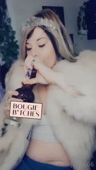 My outfit at 8 32am because fuck you i do what i want 