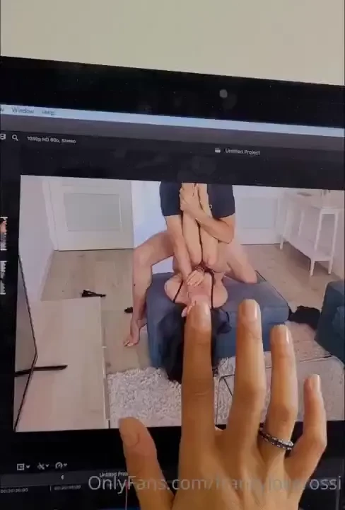 Audio on arrivato finalmente il momento controllate i messaggi se non 