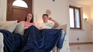 Secondo episodio sono sul divano con mio marito e mike ha appena