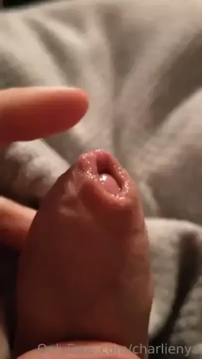 My penis is begging for attention if my face looks oki tomorrow i will 