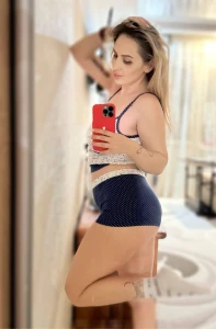 Sunday check-in babe did you rest laugh maybe get a bit naughty i